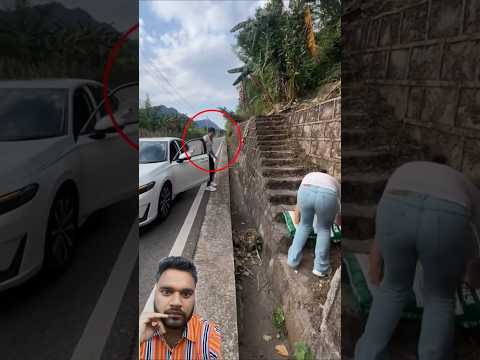 😭,ये देखो बोरी को उस पार ले जाना महिला को पड़ा भारी! #car #wala #boy #help #ai #video #shortsfeed