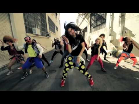 Zendaya's 1st Official Dance Video
