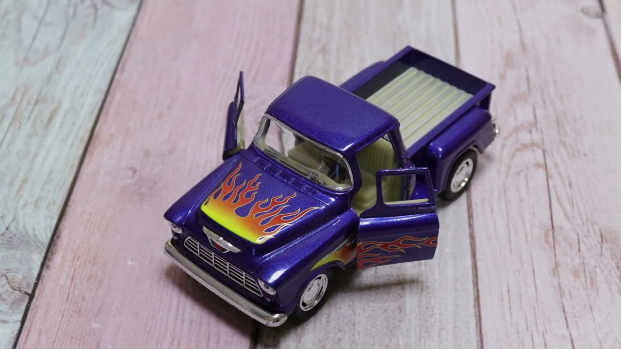 Автомобиль Chevy Stepside Pick-Up 1955 KINSMART инерционный 12см в ассортименте  - видео Автомобиль Chevy Stepside Pick-Up 1955 KINSMART инерционный 12см в ассортименте  - видео