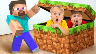 Chris dan Michael bermain Minecraft di kehidupan nyata!