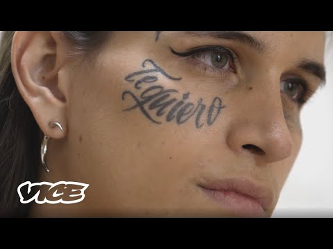 10 preguntas a personas con tatuajes en la cara