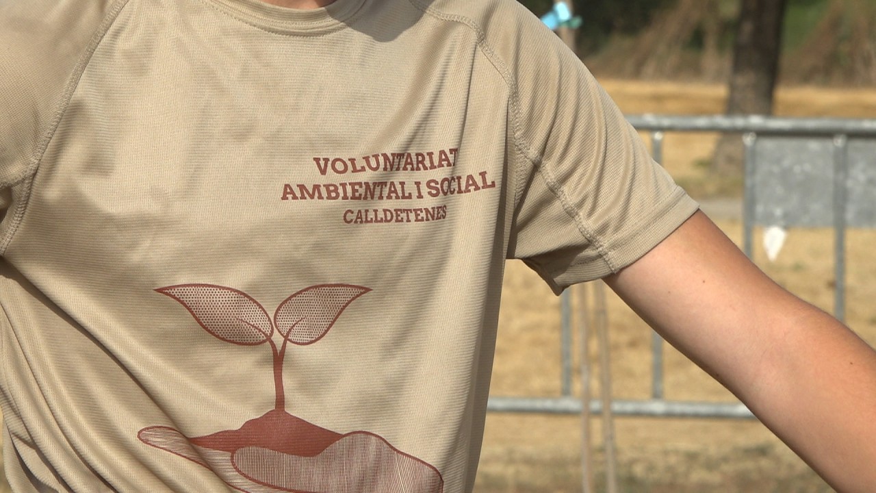 El Voluntariat Ambiental i Social de Calldetenes consolida el treball entre generacions