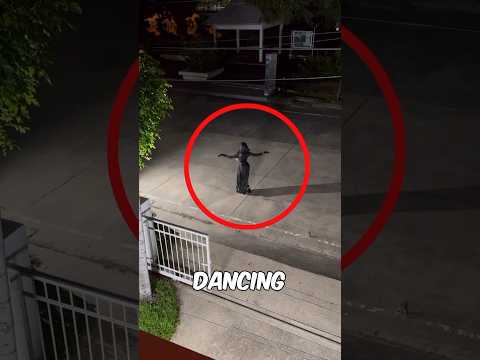 فتاة ترقص في الشارع فاليل 😳😱 #shortsviral #shortvideo #shorts