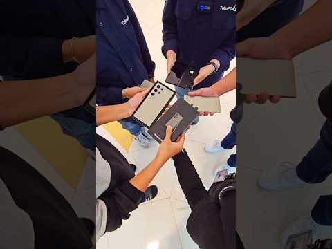 Samsung or iPhone?? #samsung #iphone #apple #samsunggalaxy