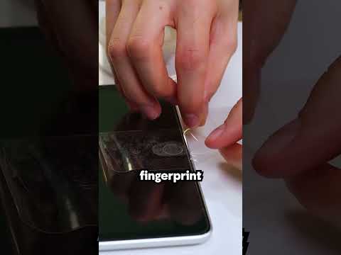 He stole the finger 😂