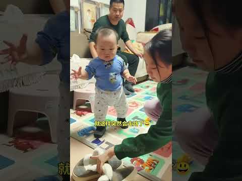 The baby can walk now... #babyvideos#babywalking #babyshorts #funnyshorts #funnyvideo #babygrowth
