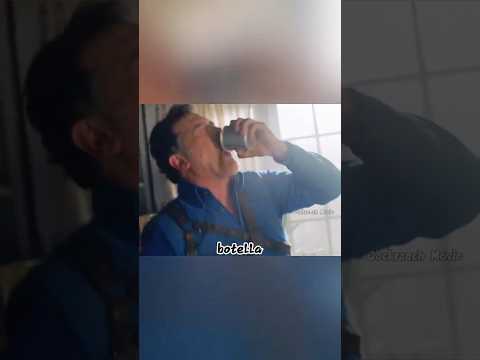 Un hombre se quema en agua hirviendo a 1.000 grados.#shrots #movie