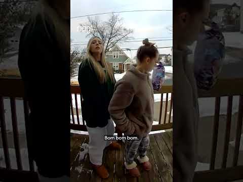 BOM BOM BOM 🔔 Our iconic doorbell sound being brought to life by our neighbors!