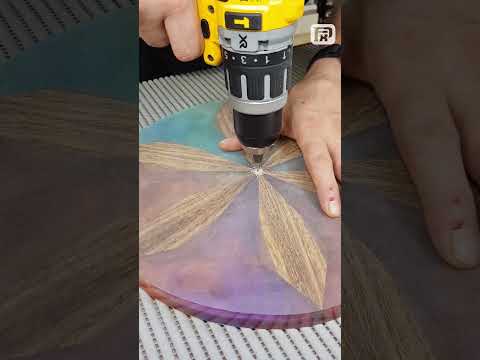 Unique DIY Design - Handcrafted Epoxy Resin and Wood Clock #diy #epoxy #shorts