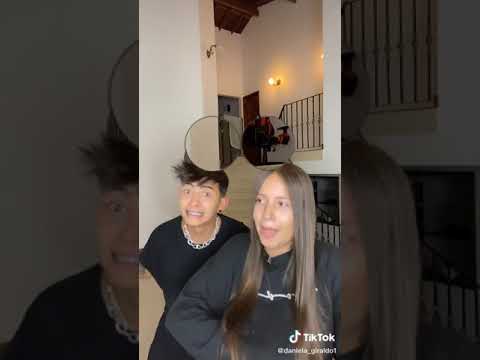 tik tok de / Daniela Giraldo