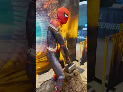 SPIDER-MAN SOLLEVA IL MARTELLO DI THOR! CIRCA... #shorts