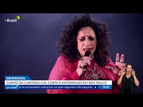 Corpo de Gal Costa é enterrado em São Paulo