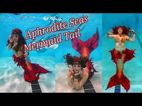 Swimming in the Mertailor Aphrodite Seas Mermaid Tail | 360° Montage