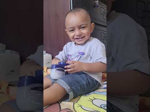 আযানের হাতে কি নিয়ে এত খুশি 🤣#আজান #দুষ্টামি #হাতেরখেলা #বাচ্চারমজা #ফানমোমেন্ট