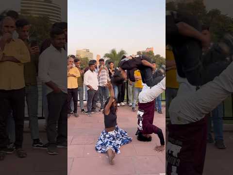 Public impress ho gaya mera stunt dhekh kar🥰😘#youtubeshorts #flip #shortvideos #backflip #stunt