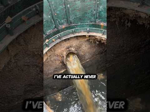 $750 in 2 mins with a screwdriver?? #plumbing #plumber #satisfying #draincleaning @KEENUtility