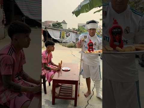 Ronaldo shared his bread with Messi during his time of need.