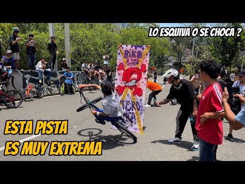 siempre que vamos a esta pista pasa algo - caravana desde el estadio hasta la u