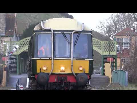 Class 117 | Swanage Railway Winter Explorer | Corfe Castle LC (29/12/22)