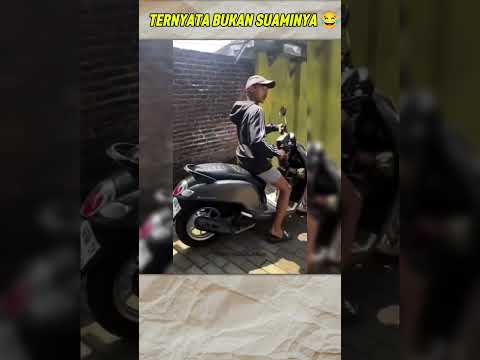 KOCAK BANGET! YG DI OMELIN MBAK INI BUKAN SUAMI NYA, TAPI MALAH AYAH MERTUA NYA DONG GUYS😂😂