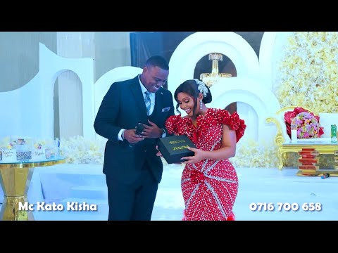 SHEMEJI AWAKOSHA WAREMBO WENGI UKUMBINI BAADA YA KUTANGAZA ZAWADI YA KIPEKEE KWA MKE WAKE MTARAJIWA