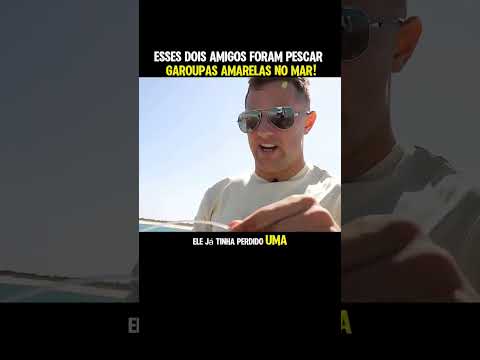 Os amigos foram pescar garoupas no mar. #peixe #pescaria #pesca #oceano
