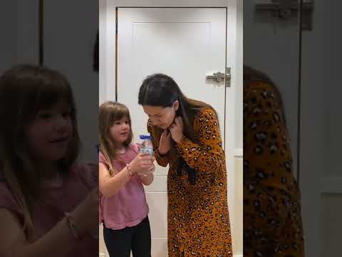 BROMA DE LA BOTELLA DE AGUA