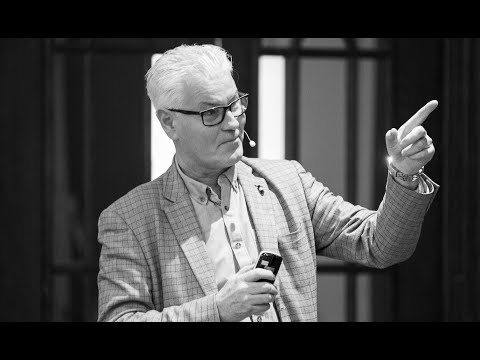 Gordon Glenister, keynote on “B2B Influence”