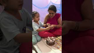 Mumma Ko Diya Birthday Surprise #happybirthday #surprise #purvi2k20