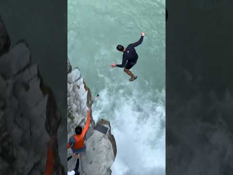 21m, 26m and 34m 🤙🏼 #cliffjumping #sendit #waterfall