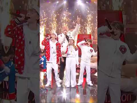 Il Team Clementino ci regala un pezzetto di "Santa Claus Is Coming To Town"! 😍 #TheVoiceKidsIt