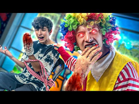 EL PAYASO RONALD MC DONALD's SE COME la MANO de @CALVOTÓXICO