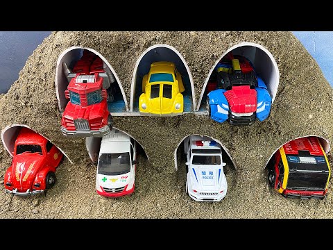 TRANSFORMERS VS. TRAN SPORTING LOAD & THE BEASTS CARS, FIRE TRUCKS, POLICE CAR, BUS: Robot Train Toy