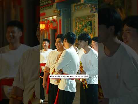 bị mẹ bắt từ bỏ biểu diễn