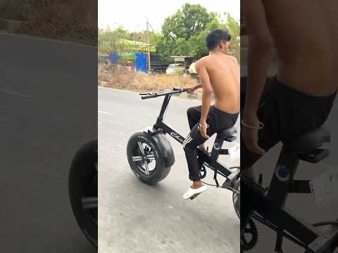 Bich Road Pe shirt nikal di 🫣😂 #fatbike #youtubeshorts #trending #bodybuilding #attitudestatus