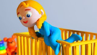 Baby Elsa Doesn't Want To Sleep - Stop Motion Cartoons