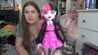 Courtney Opens Haul Stuff!! P5 - Monster High Doll