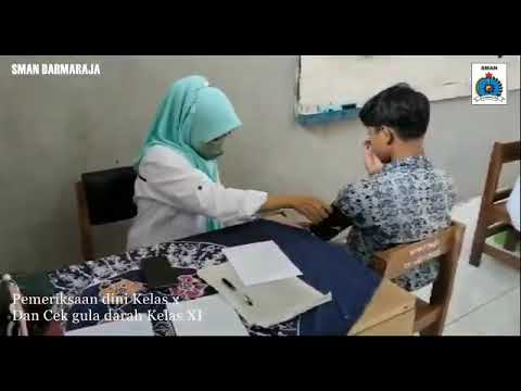 Pemeriksaan Dini Kesehatan Siswa SMAN Darmaraja