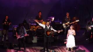 Charles Esten, Clare Bowen, Sam Palladio & Chris Carmack