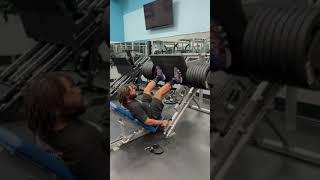 Leg press 720 pounds