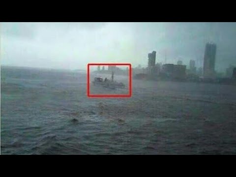 Haji Ali dargah in heavy Rain