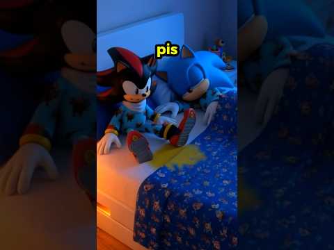 SONIC HIZO PIS en la CAMA?! #shorts