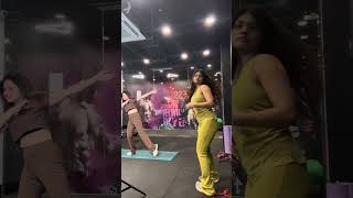 Behind the scenes 😃😃.  #deevyfit #fitness #youtubeshorts