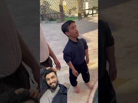اغبى مدرب في المسبح😂