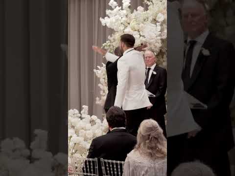 Best man + Groom = 🤝 *perfection* #louisianaweddingvideographer #funnyweddingmoments #handshake