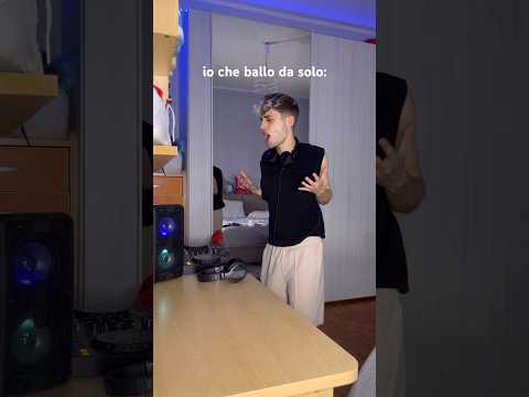 Ecco Come BALLO Da SOLO vs Come BALLO Davanti A Qualcuno/a😂