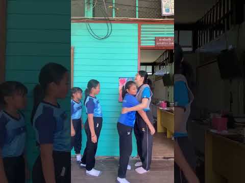 ครูเดือนทักทายเด็กๆตอนเช้า ที่สดชื่นแจ่มใส #funny #ครูเดือนวันวิสาข์