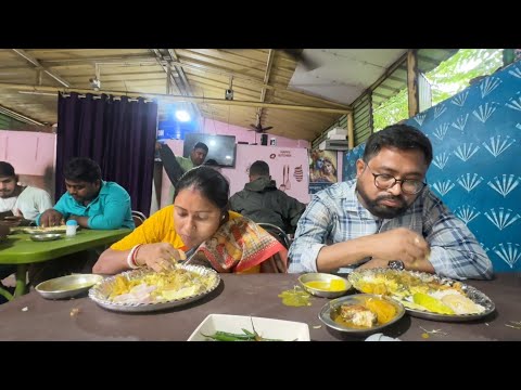 অনেকদিন পর বাইরের হোটেলে খাওয়া দাওয়া করলাম