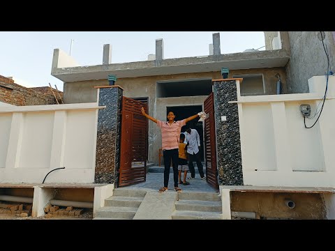 रंग का काम चलता हुआ 🖌️👍🤔