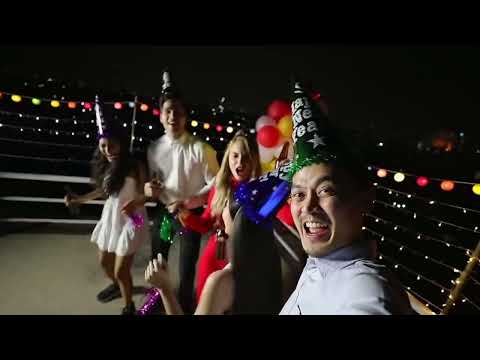 Deck Them Halls: SOLORACLE Reimagined Xmas Classic Dance Pop Techno